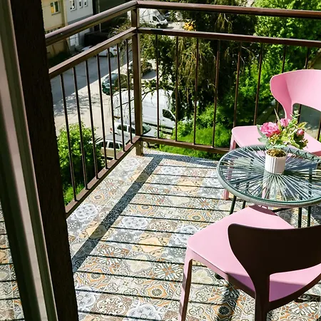 Apartman Mont *